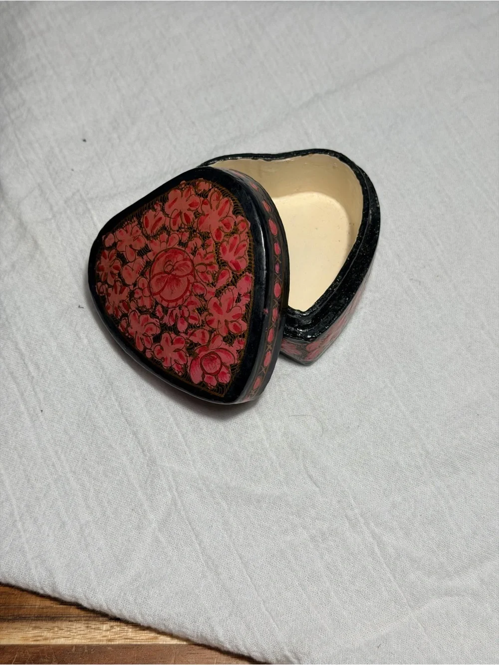 Vintage Hand-Painted Floral Heart Trinket Box in Pink and Black - Picture 6 of 8